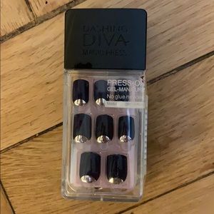 Dashing Diva Gel Nail magic press